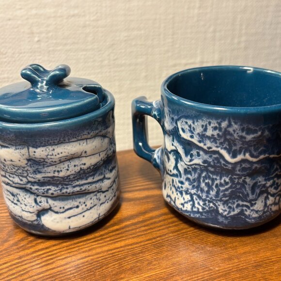 Vintage Canadian sugar bowl and creamer - Picture 1 of 8